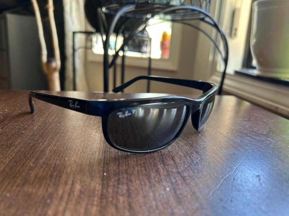 Ray-Ban Predator 2 sunglasses black model RB2027